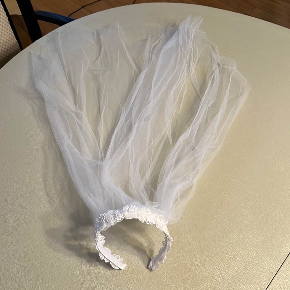 Communion veil new and never used